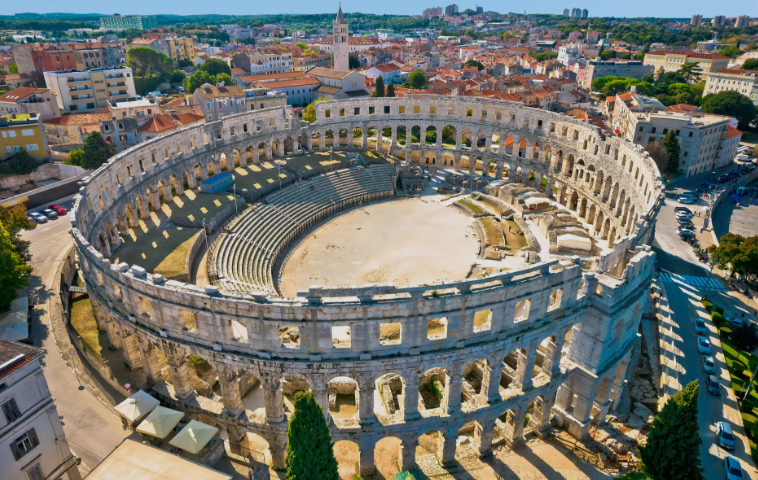 Pula Arena – veličanstveni rimski amfiteatar uz more