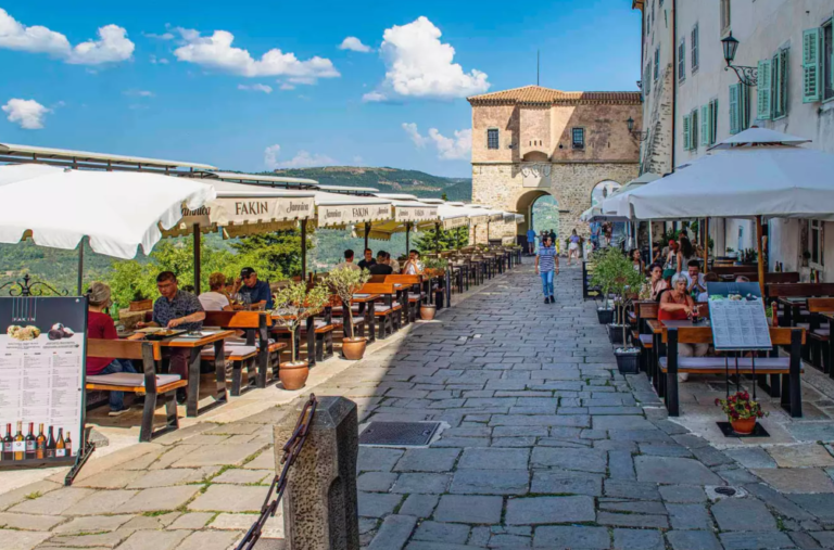 Motovun - Un gioiello senza tempo in cima alla collina dell'Istria