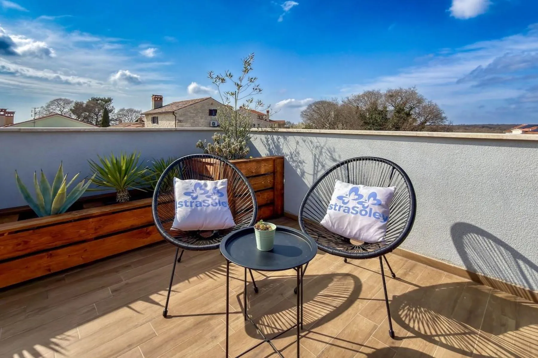 Roof Terace Istrasoley Bale Apartment