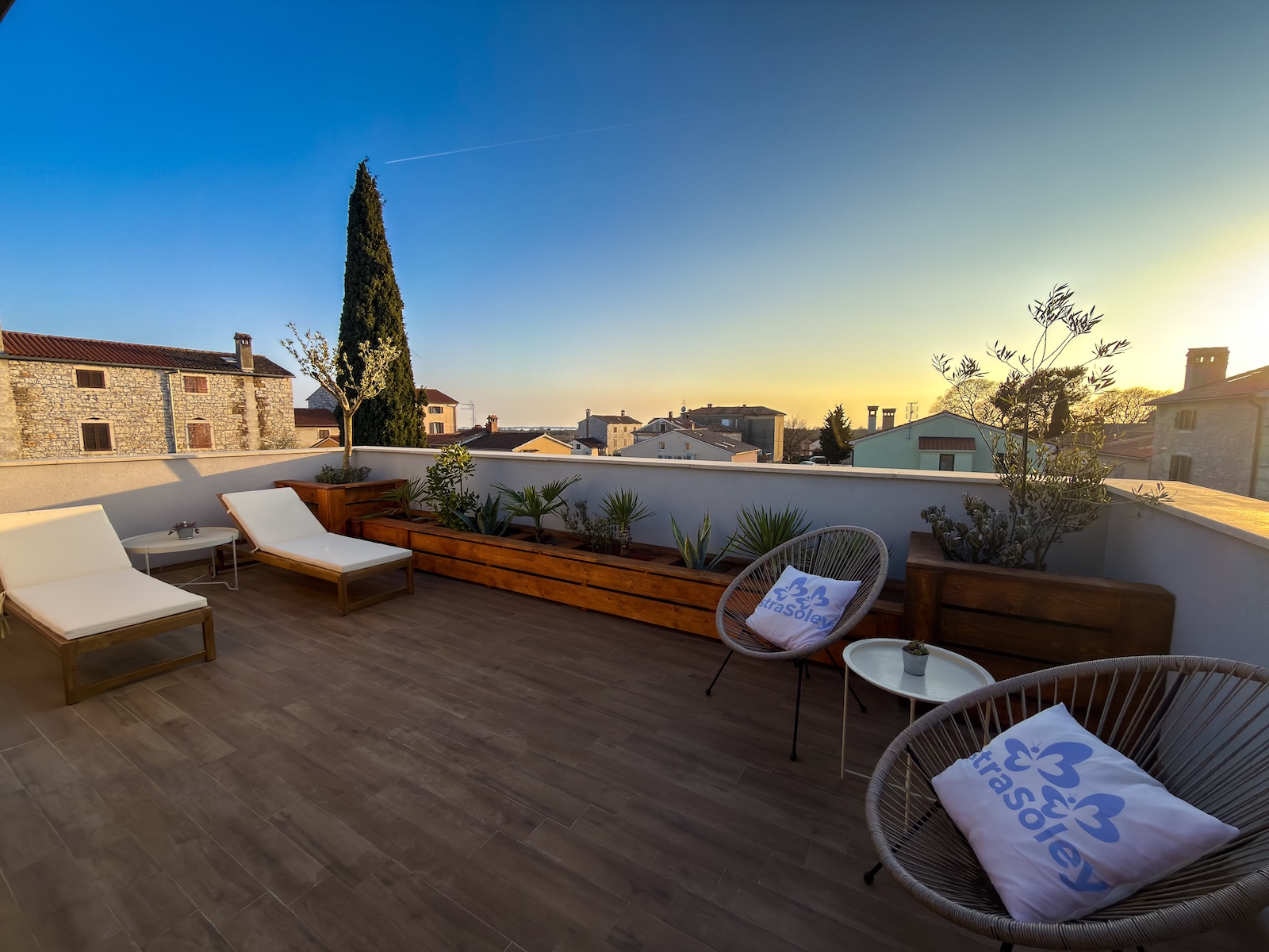 Roof Terace Istrasoley Bale13